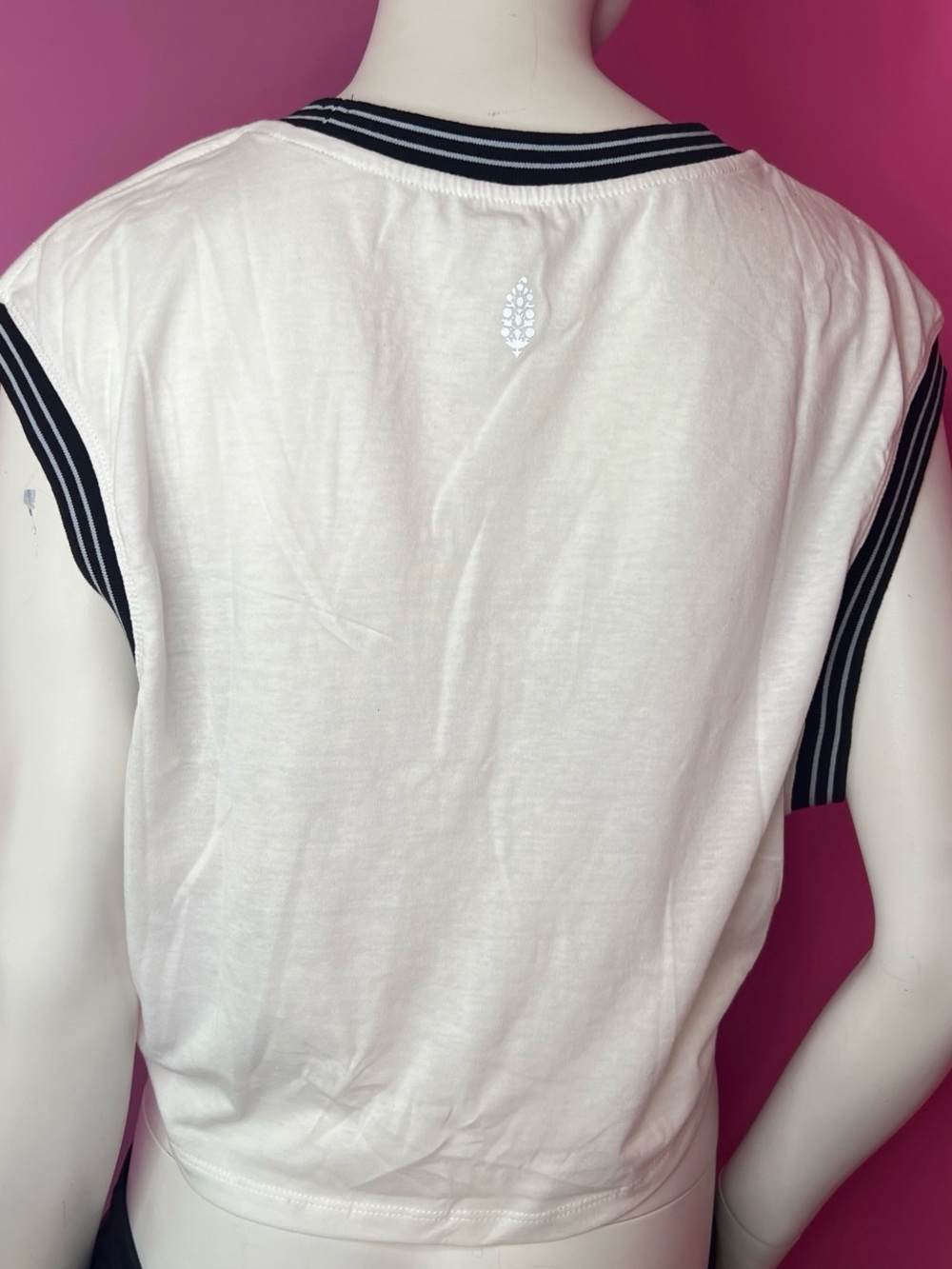 Free People Don't Sweat It Muscle Tank size Large - Picture 4 of 8